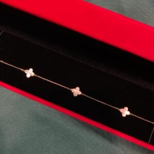 bracelet 3 trèfles nacre, 2.5g